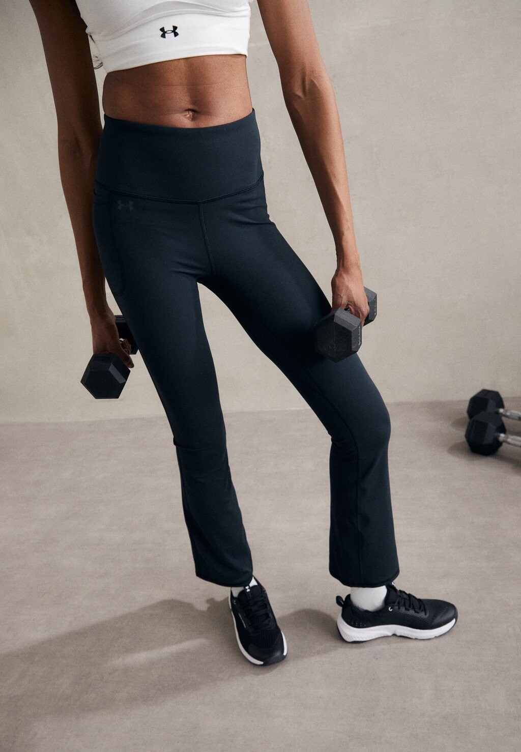 

Леггинсы MOTION FLARE PANT Under Armour, цвет black/jet gray