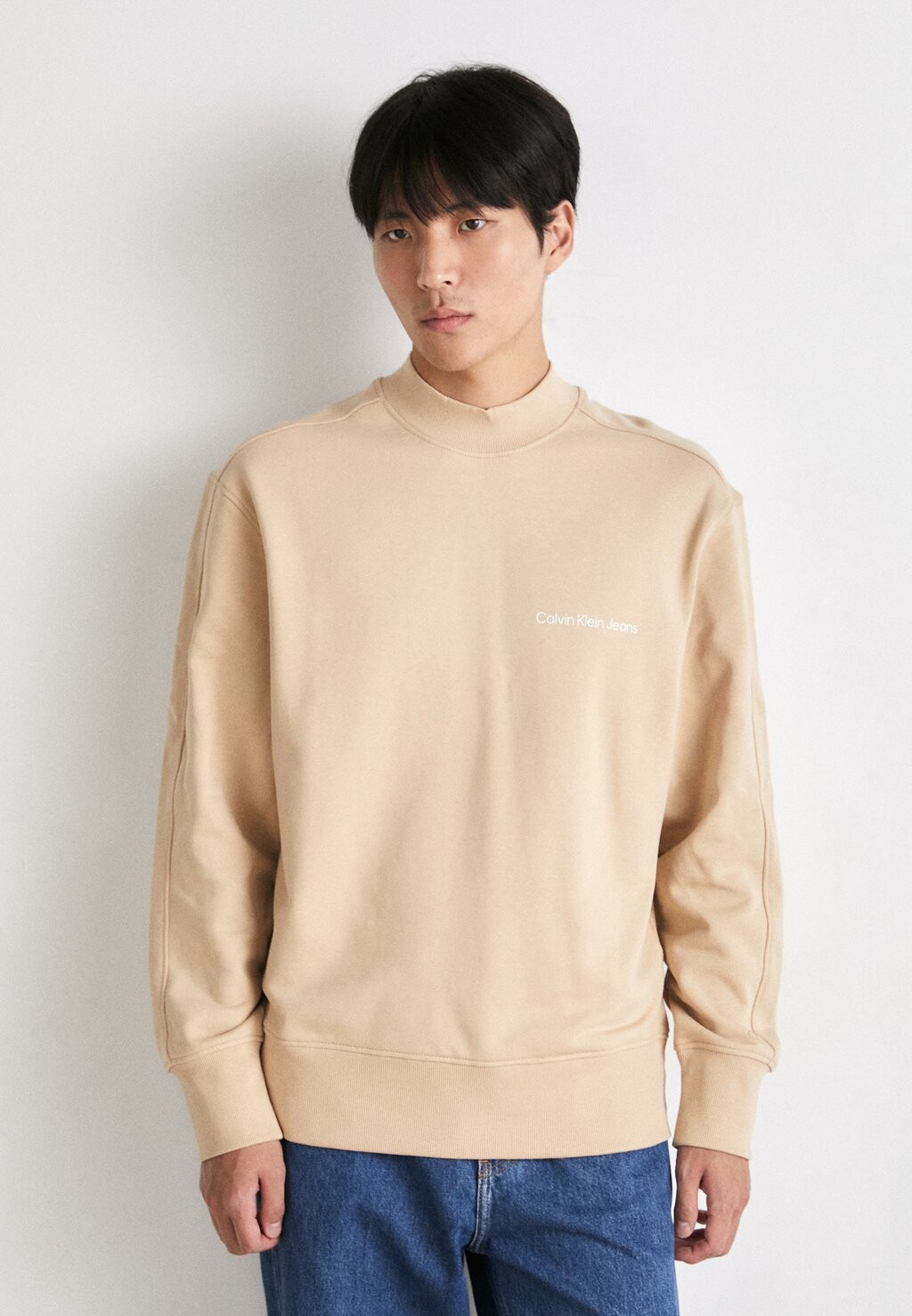 

Толстовка INSTITUTIONAL MOCK NECK Calvin Klein Jeans, цвет warm sand