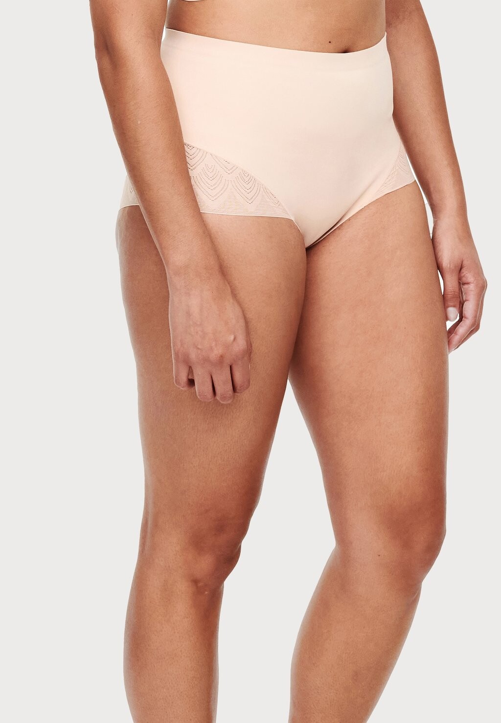 

Корректирующее белье Chantelle