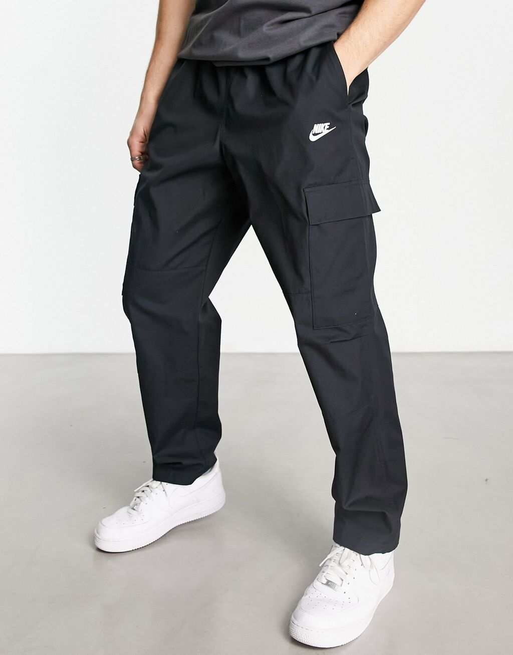 

Черные тканые брюки карго Nike Club, Черный