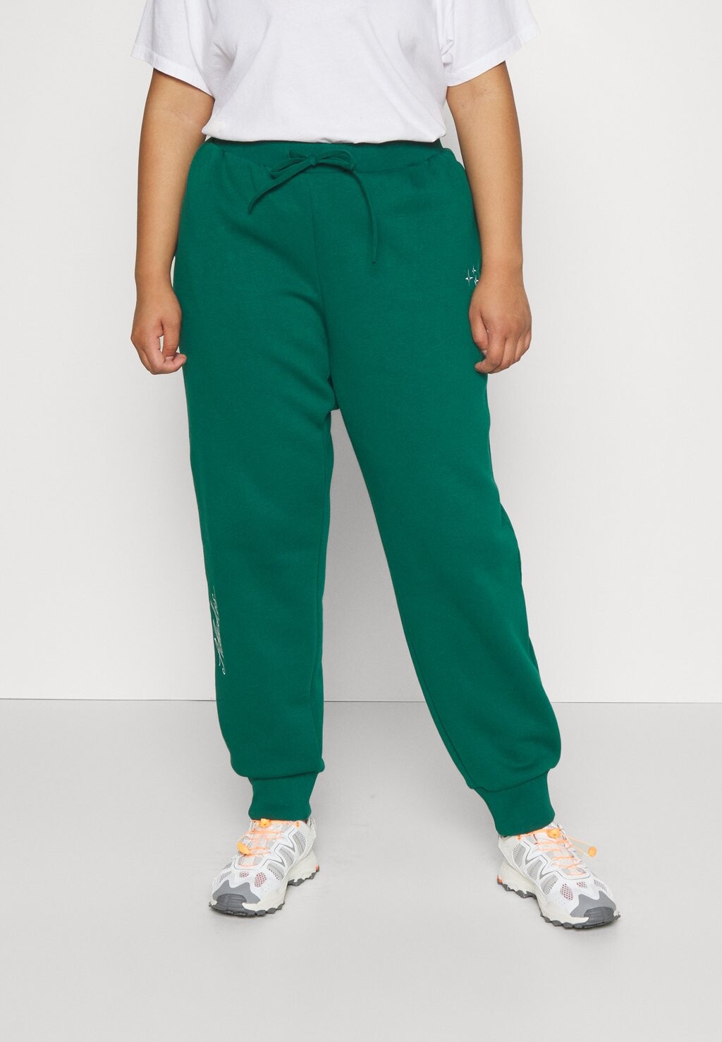 

Низ спортивного костюма Adidas, Зеленый