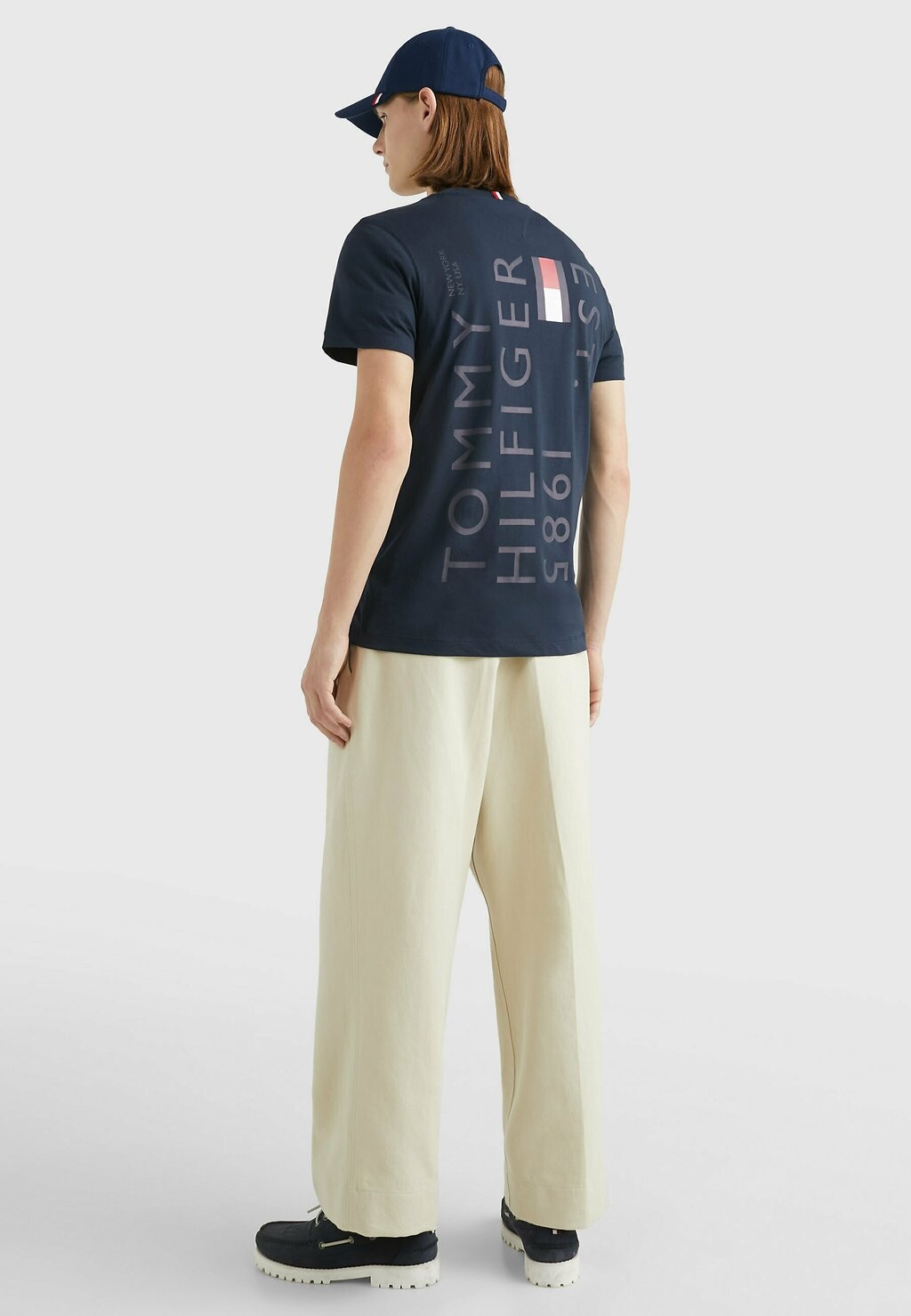 

Футболка с принтом Tommy Hilfiger, мультиколор
