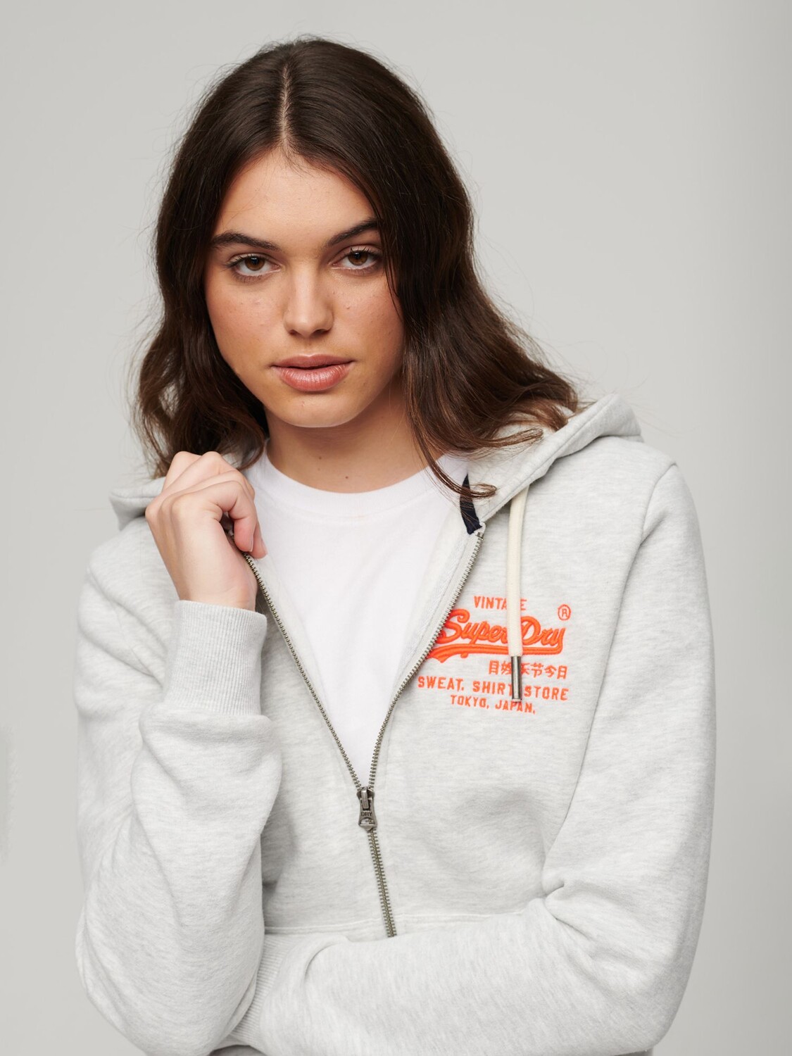 

Толстовка на молнии с неоновым винтажным логотипом Superdry, ледниковый серый мергель