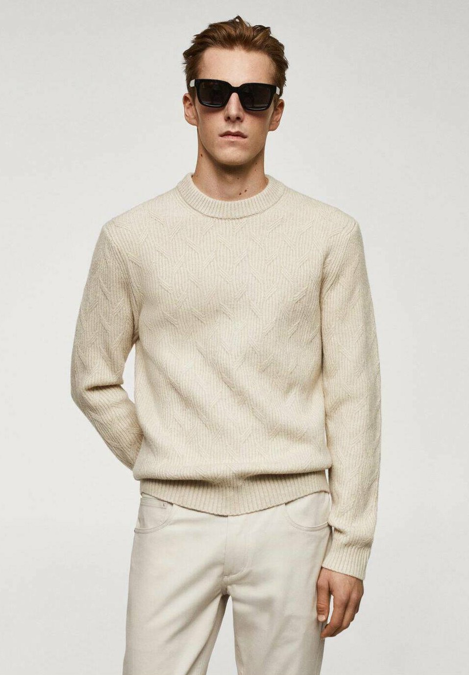 цена Вязаный свитер CARBONEL Mango, цвет light pastel grey