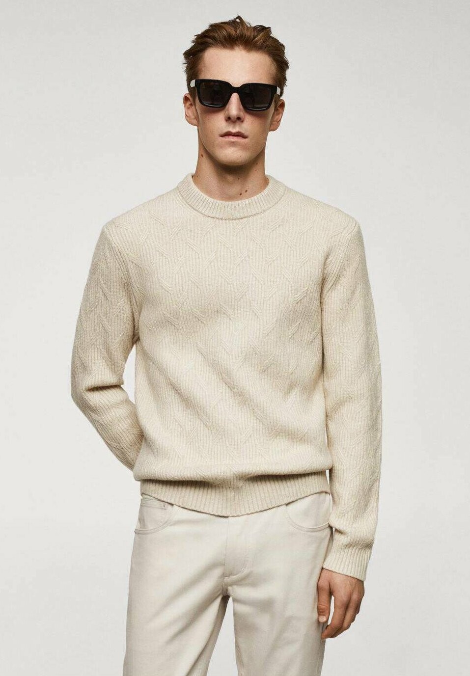 

Вязаный свитер CARBONEL Mango, цвет light pastel grey