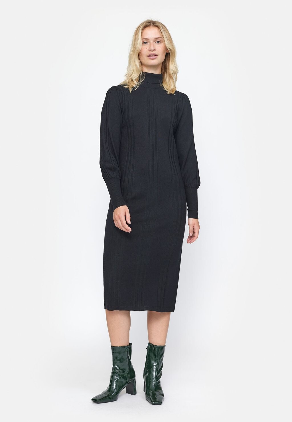 

Платье Soft Rebels MORGAN ROLLNECK, черный