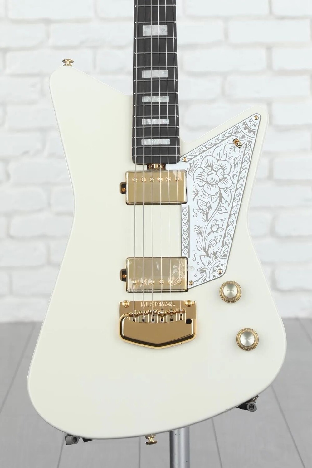

Электрогитара Ernie Ball Music Man Mariposa - Имперский белый