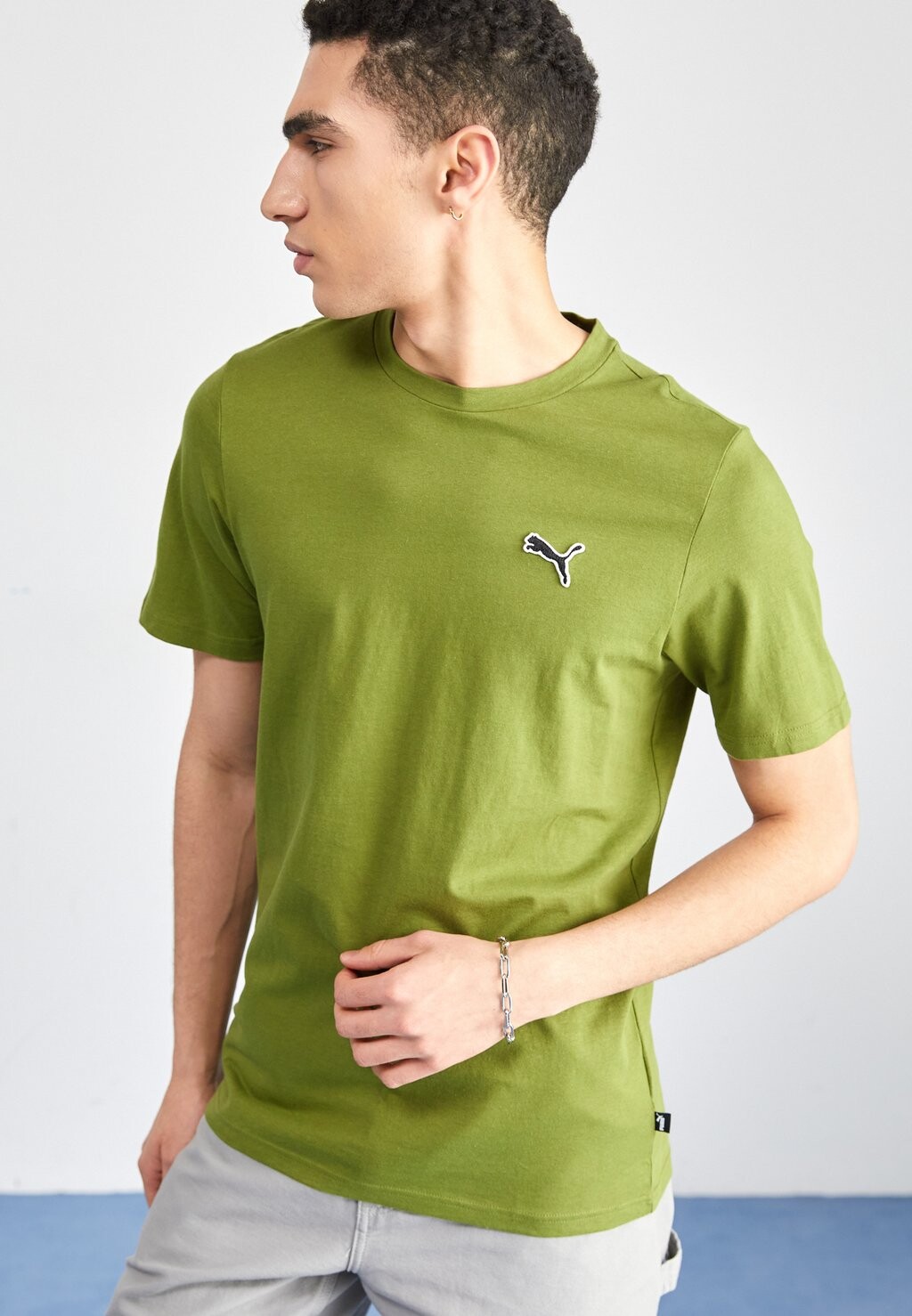 

Базовая футболка Better Essentials Tee Puma, цвет olive green