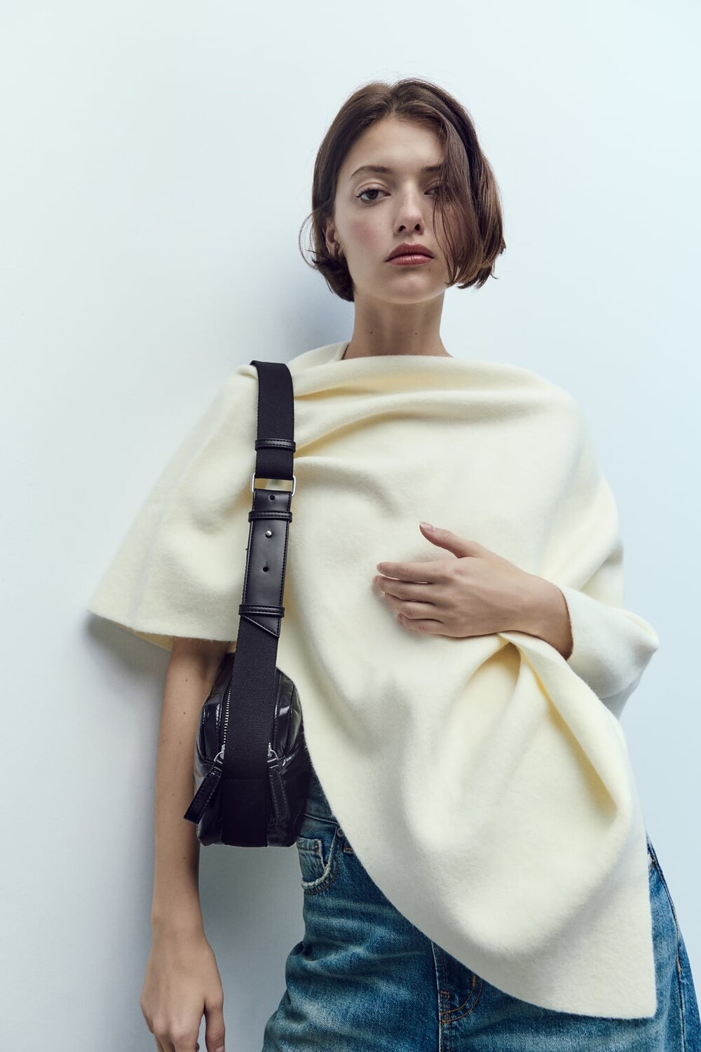 

Сумка-мессенджер из технической ткани ZARA, черный
