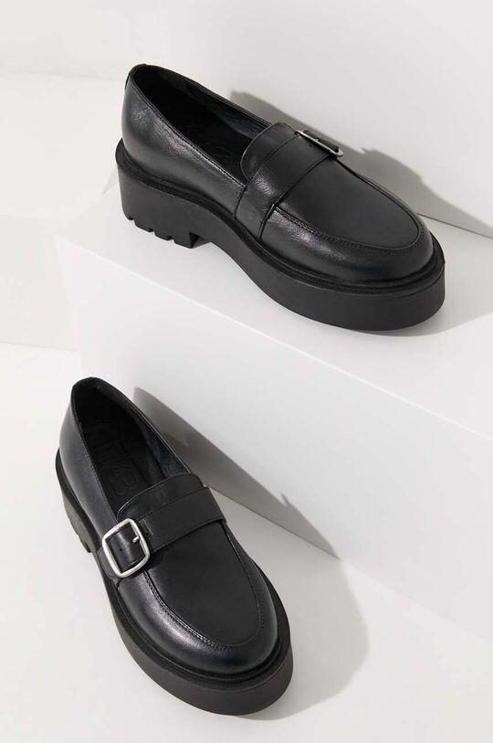 

Кожаные мокасины Answear Lab, черный