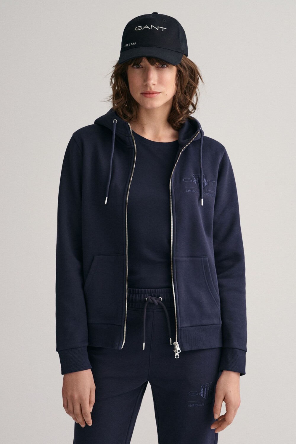 

Толстовка Gant синего цвета с щитком и застежкой-молнией GANT, синий