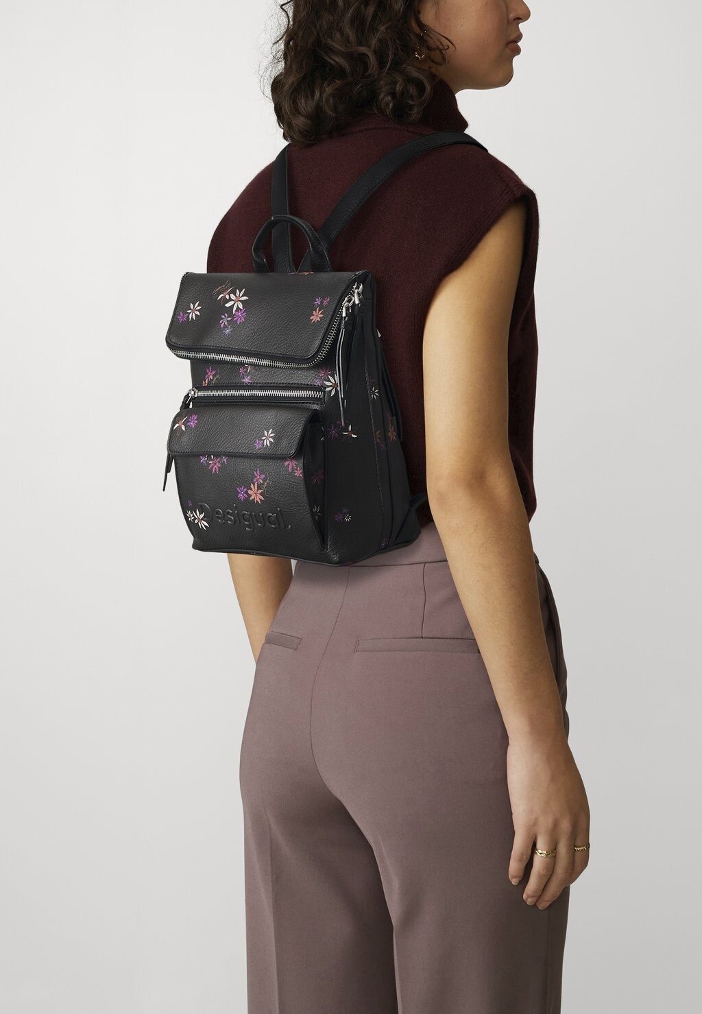 

Рюкзак FLOR YVETTE NERANO MINI Desigual, черный