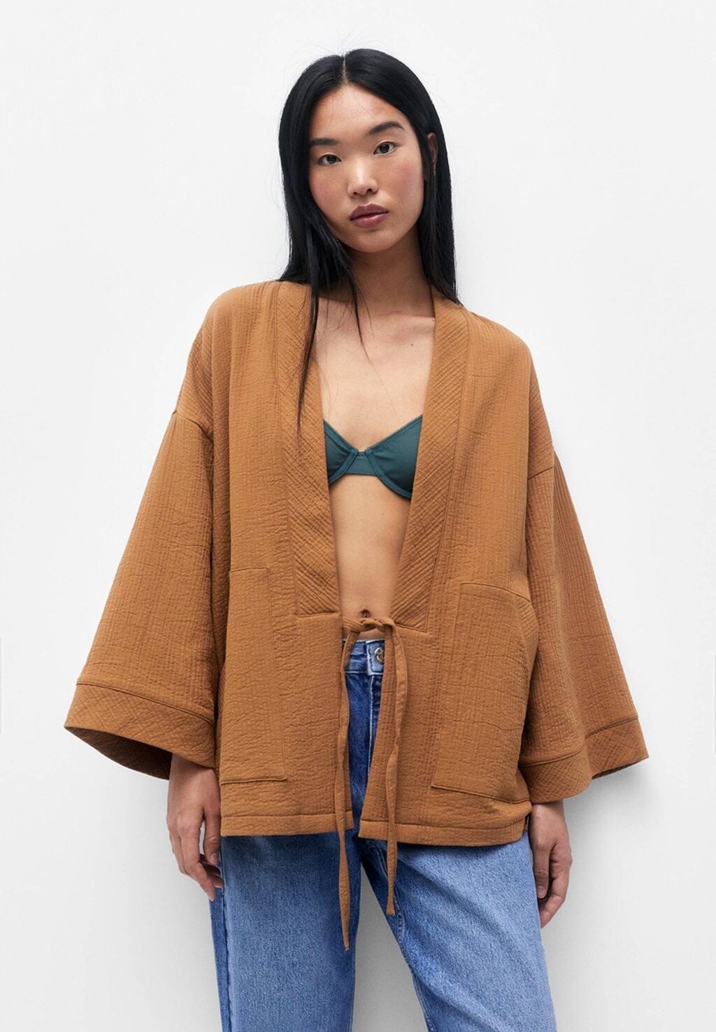 

Легкая куртка PULL&BEAR
