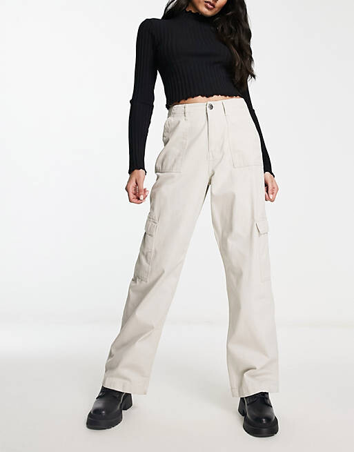 

Прямые брюки карго цвета экрю River Island
