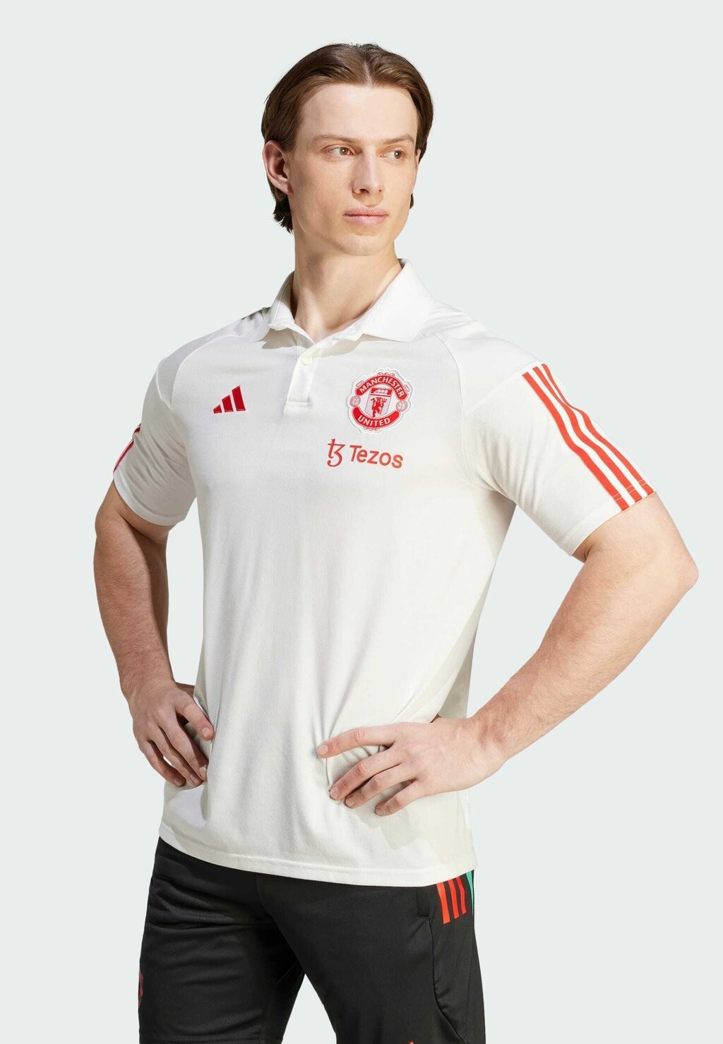 

Спортивная футболка Adidas