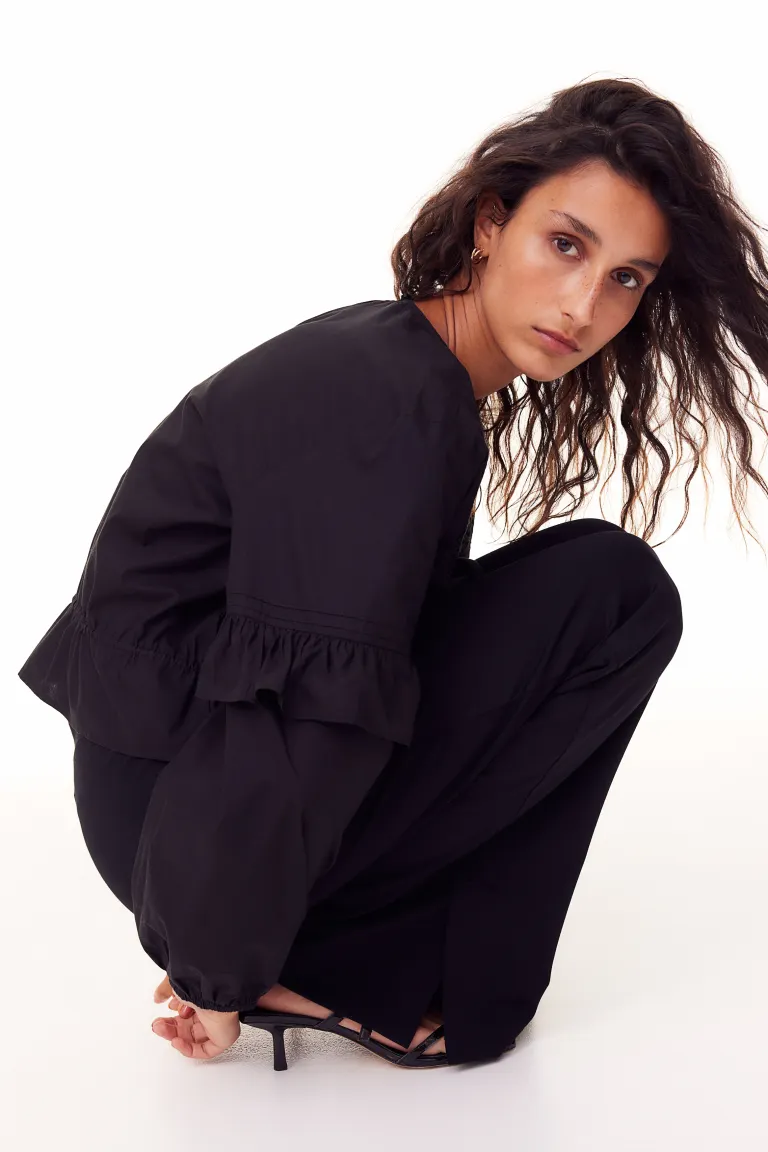 

Брюки с разрезами на концах ног H&M, черный