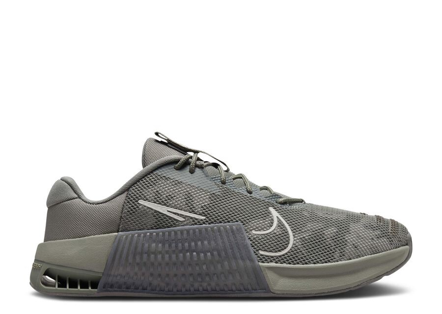 

Кроссовки Nike Metcon 9 AMP, цвет Dark Stucco