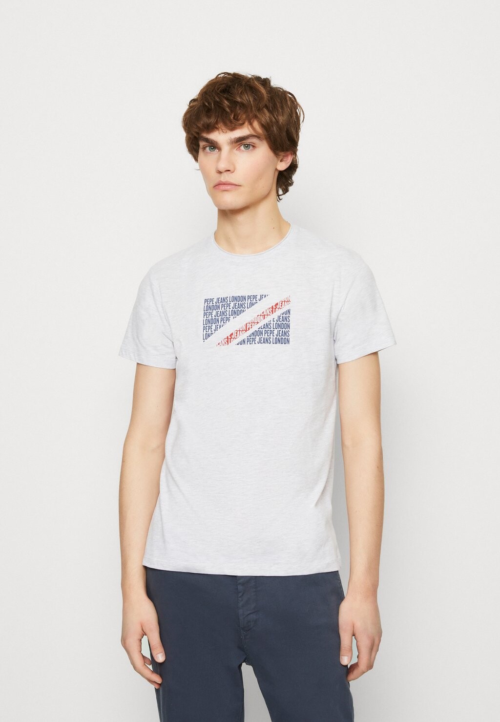 

Футболка с принтом Pepe Jeans, светло-серый