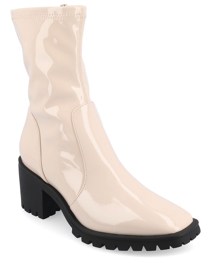 Женские ботинки Icelyn Tru Comfort из гибкой лакированной искусственной кожи с квадратным носком из пеноматериала Journee Collection, цвет Bone