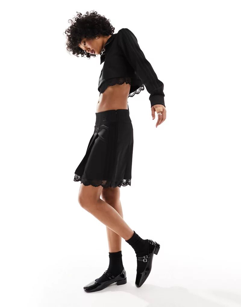 Черная кружевная плиссированная юбка adidas Originals Dark Varsity фото