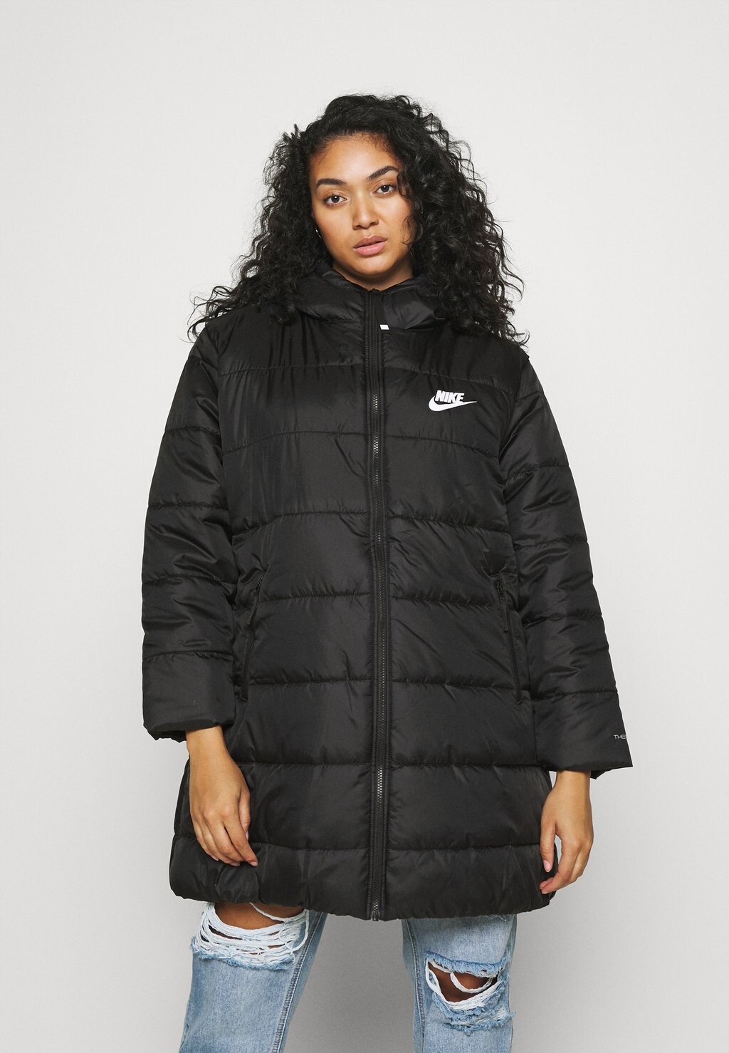 

Куртка зимняя Nike