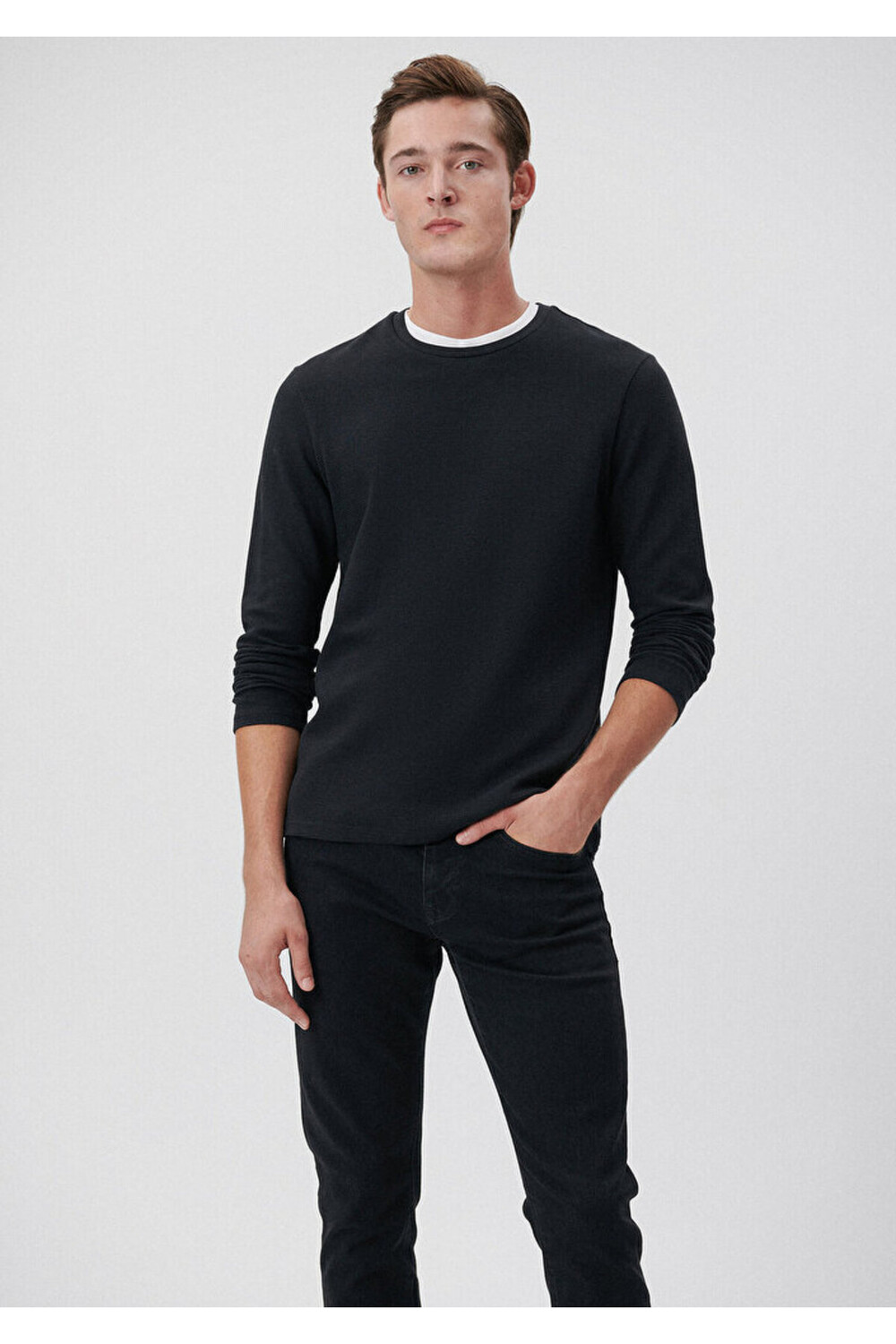 

Черная базовая футболка с длинным рукавом Slim Fit/Slim Fit Mavi, черный