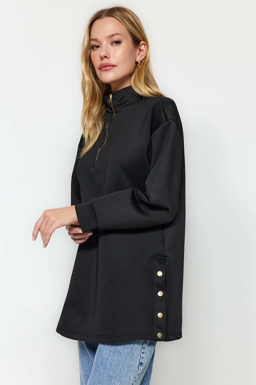 

Черный трикотажный свитшот Diver/Scuba с молнией спереди и кнопками сбоку Trendyol Modest