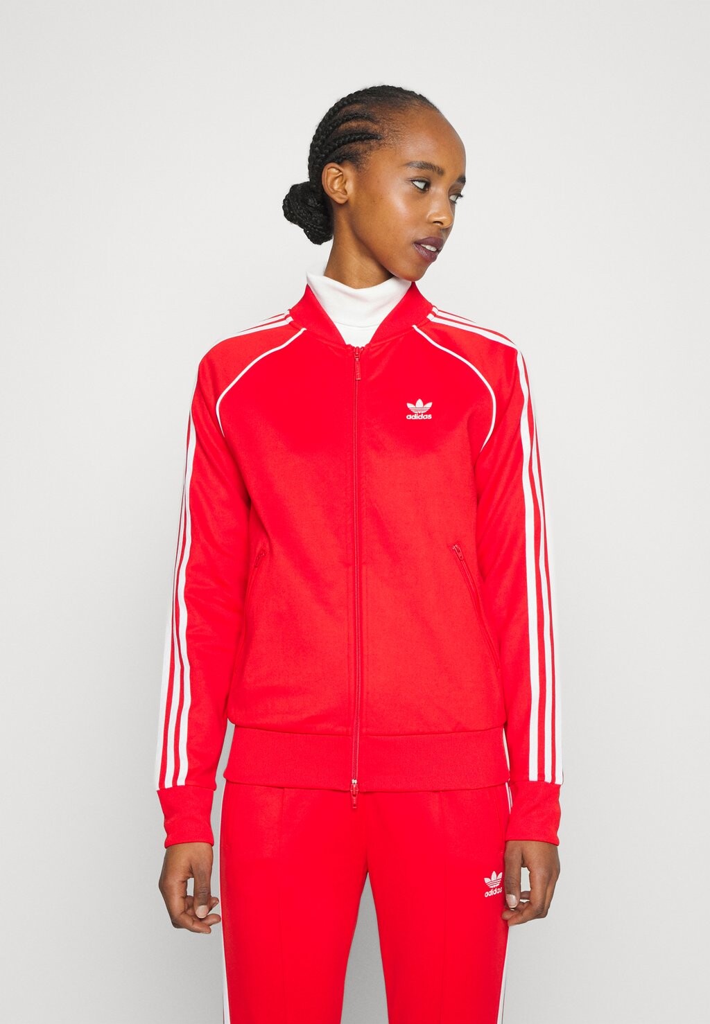 

Куртка бомбер adidas Originals, красный