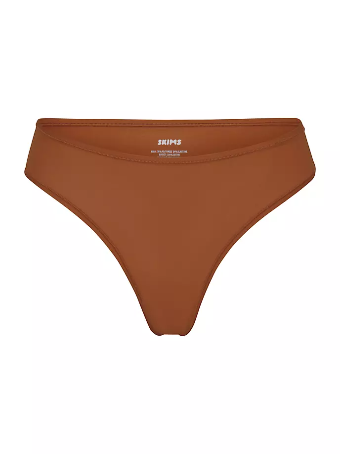 

Стринги подходят всем Skims, цвет bronze
