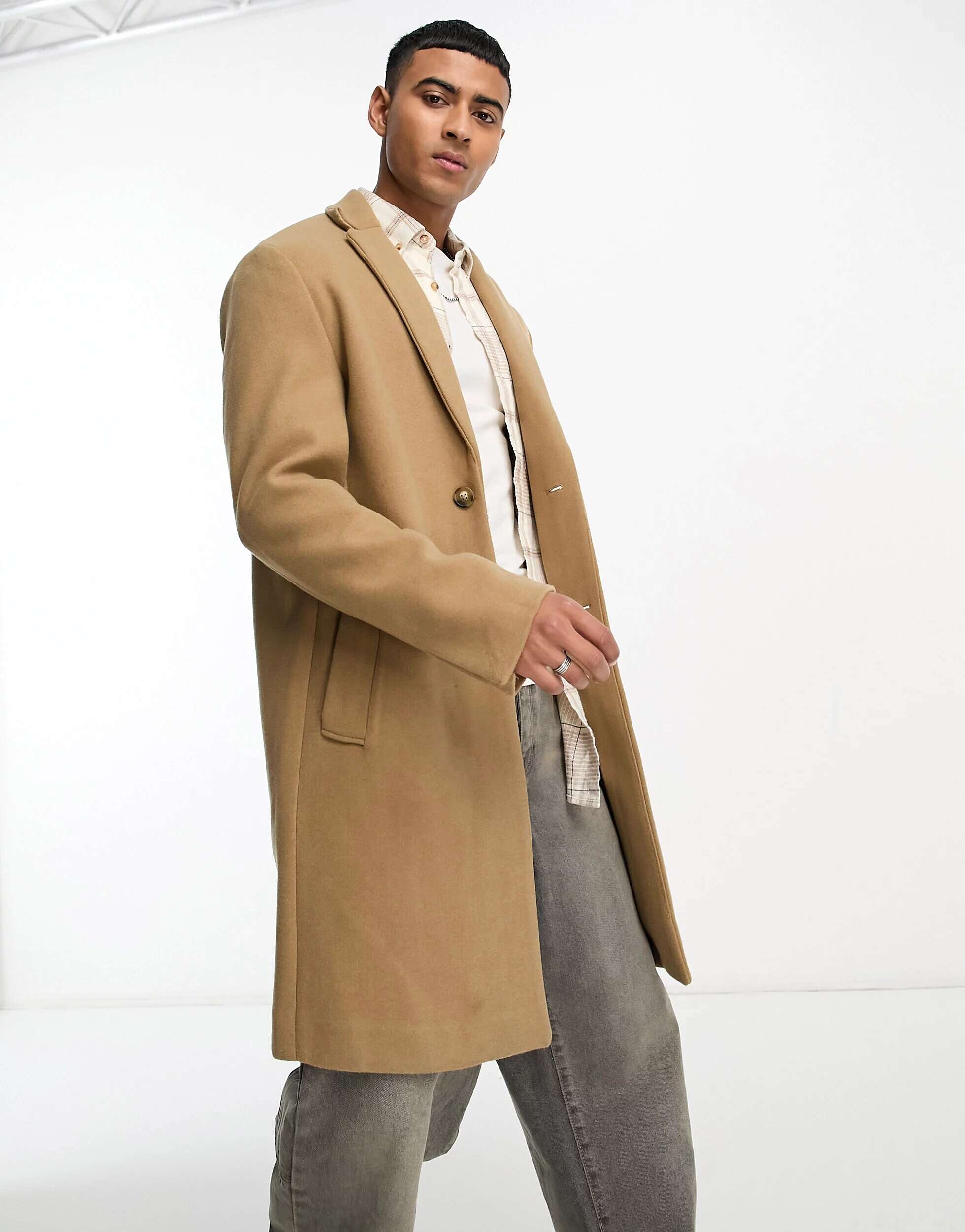 цена Пальто светло-коричневого цвета Pull&Bear