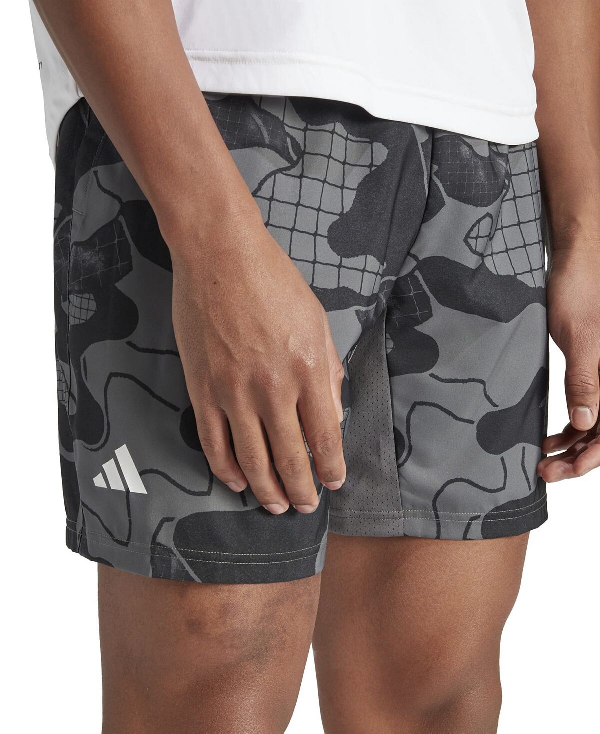 

Мужские теннисные шорты с кулиской и принтом Club adidas