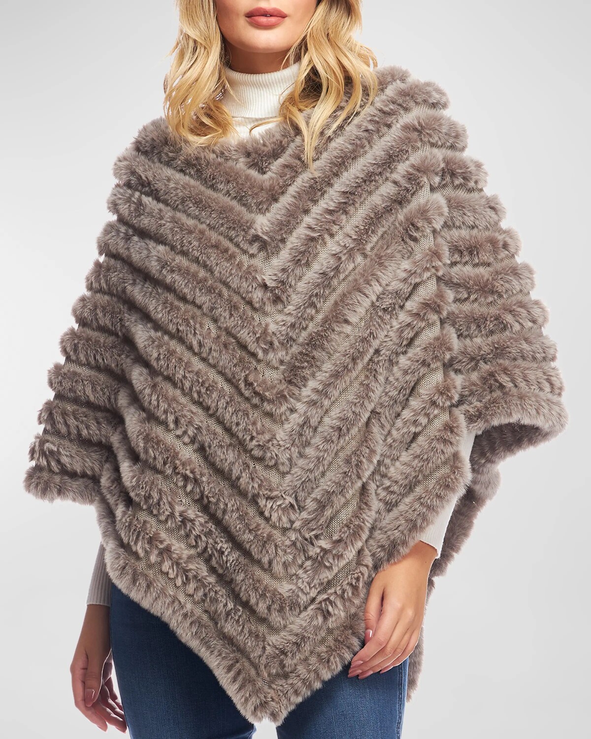 

Вязаное пончо из искусственного меха Deluxe Fabulous Furs, цвет Natural