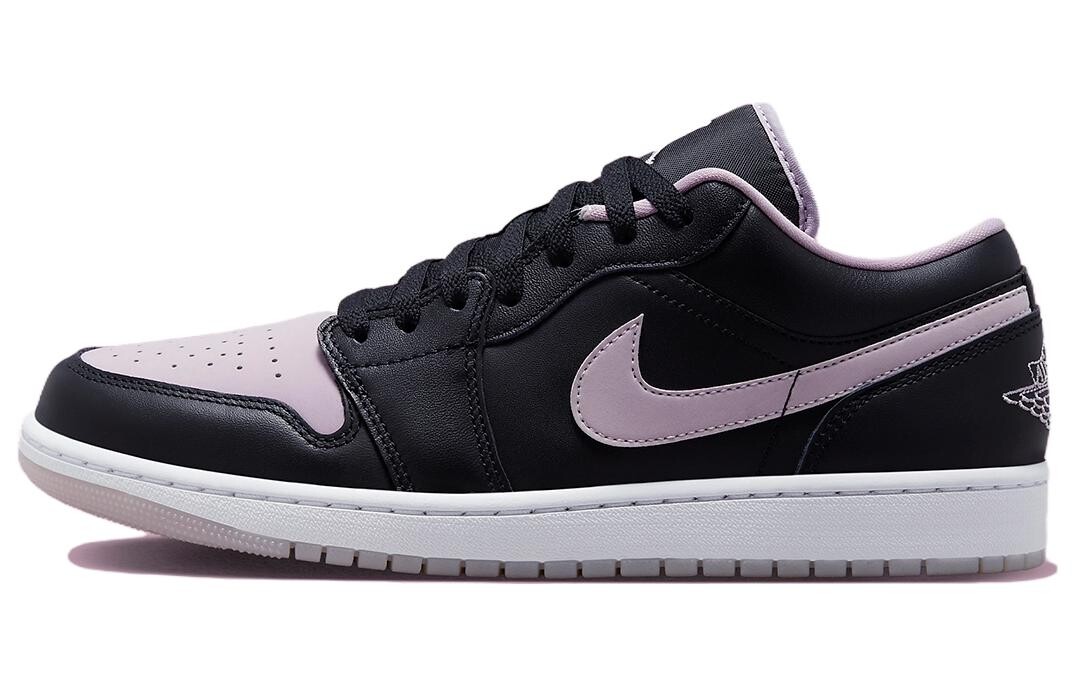 

Кроссовки Jordan 1 Low SE, черный / сиреневый
