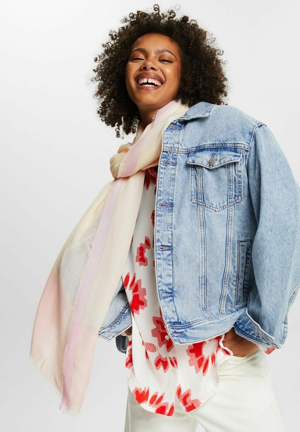

Шарф FRANSENSCHAL Esprit, цвет off white
