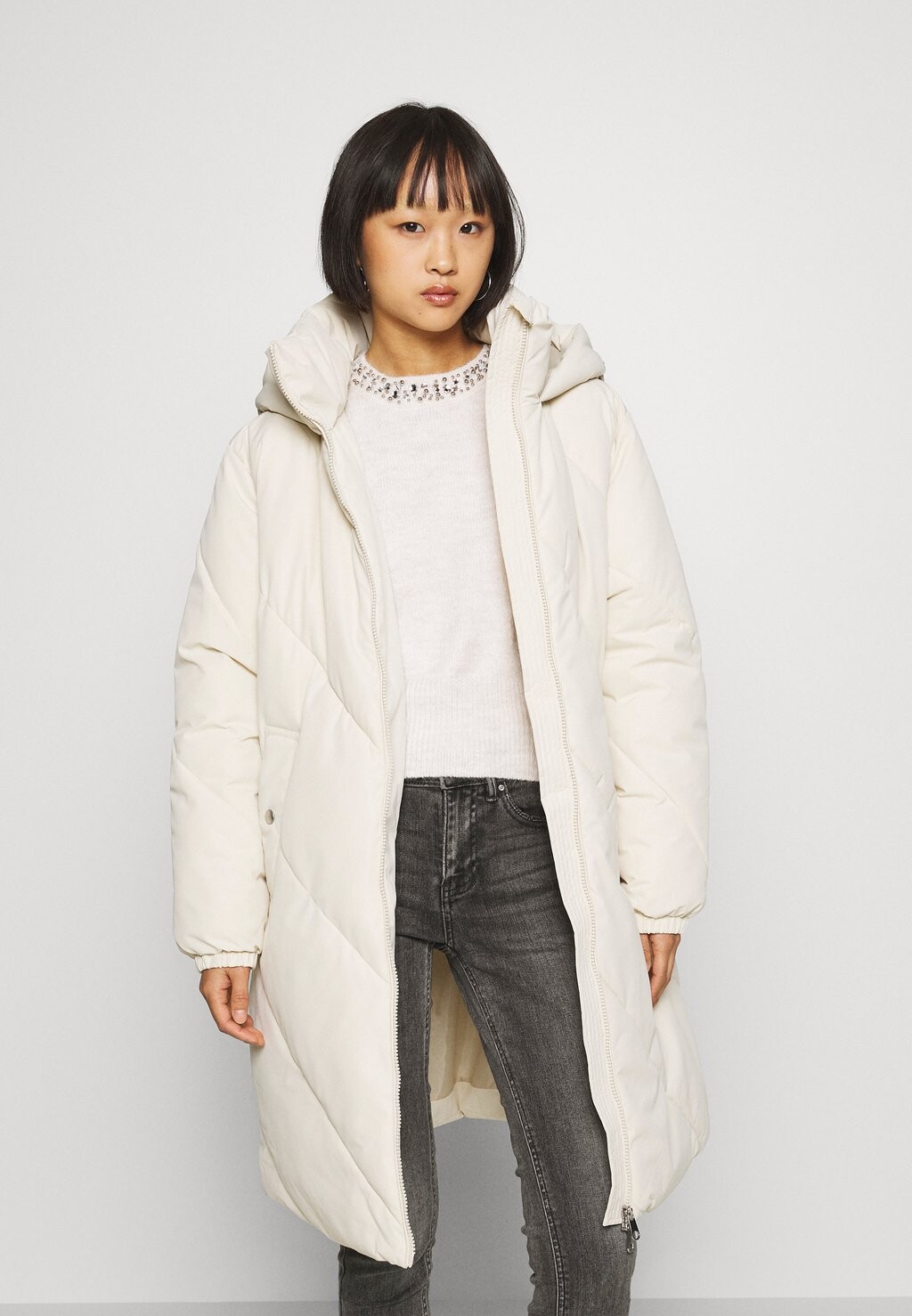 

Зимнее пальто VMELANORDORA LONG COAT Vero Moda Petite, бежевый