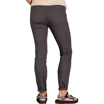 цена Узкие брюки Earthworks с 5 карманами женские Toad&Co, цвет Soot
