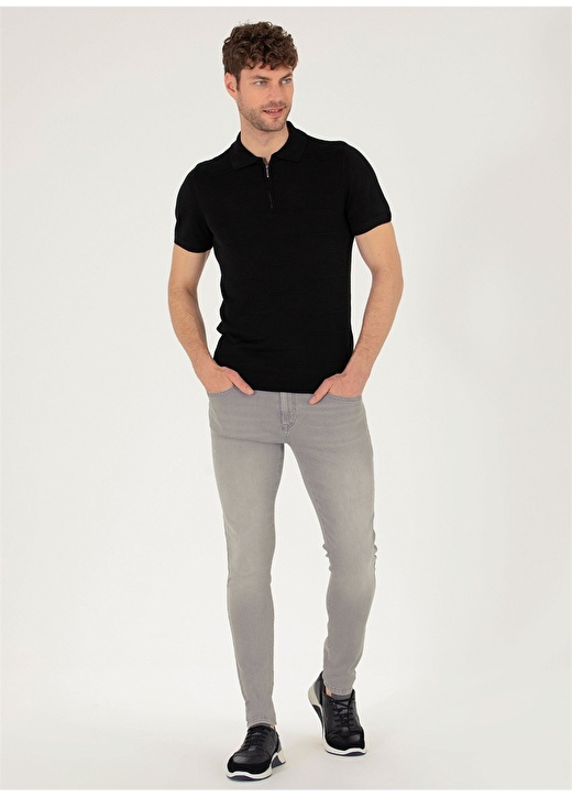 цена Однотонная светло-серая мужская футболка Pierre Cardin