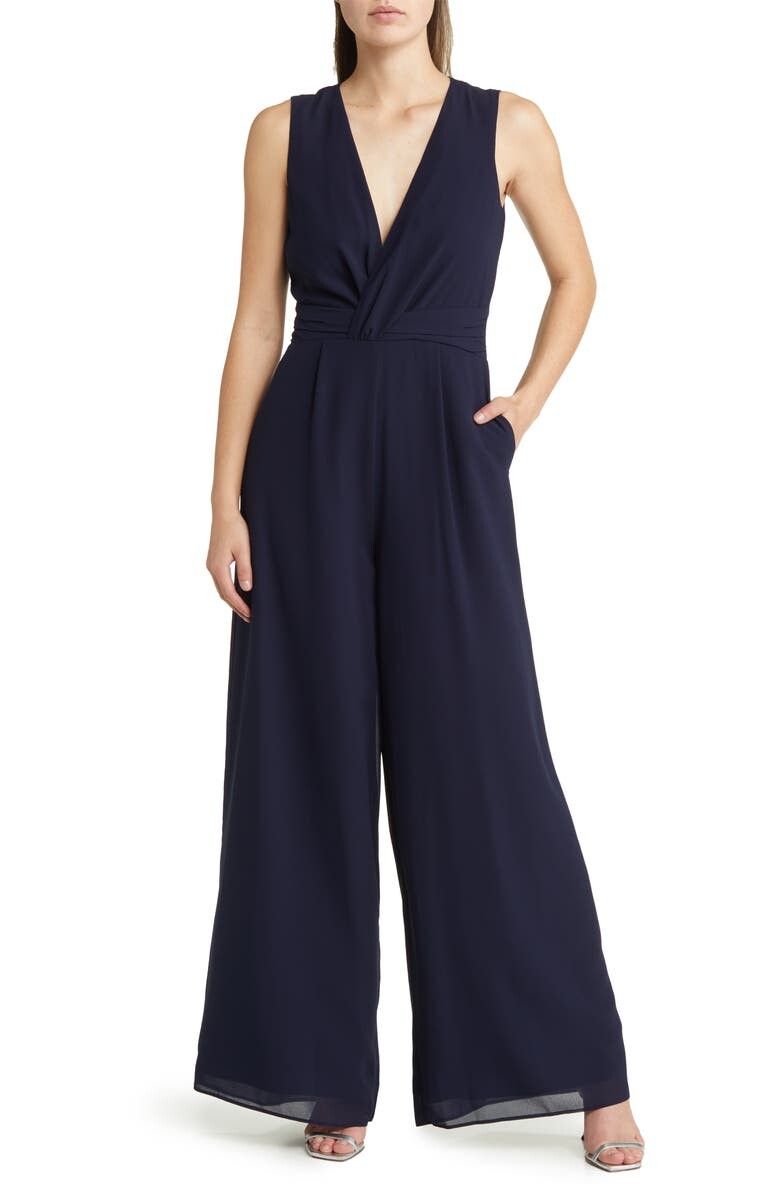 

шифоновое платье с перекрученным передом VINCE CAMUTO