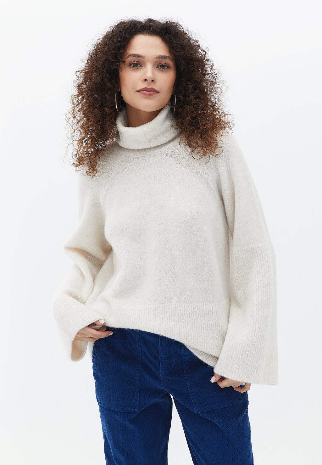 

Свитер Soft Touch Loose Fit OXXO, цвет buttercream