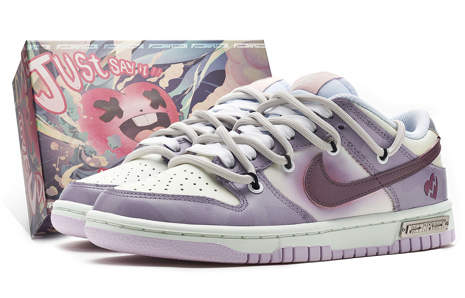 

Женские кроссовки для скейтбординга Nike Dunk Low
