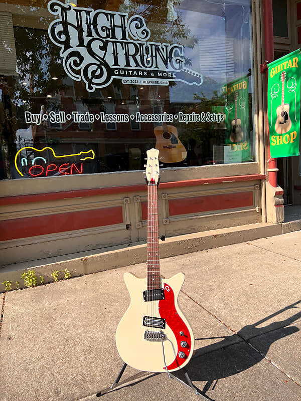 

Электрогитара Danelectro 59XT with Lipstick Humbucker and Tremolo 2022 - Vintage Cream