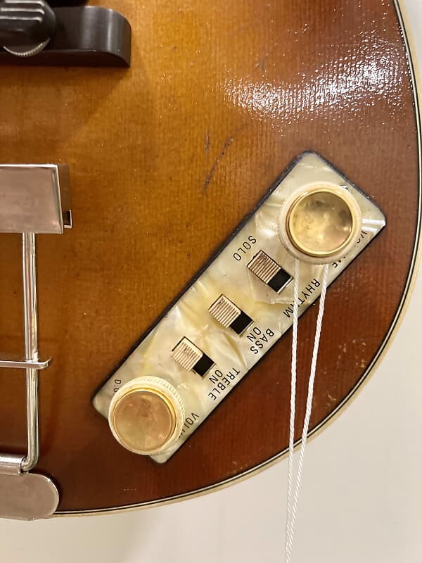 

Басс гитара Hofner 1963 Relic Violin Bass 2023 - Sunburst