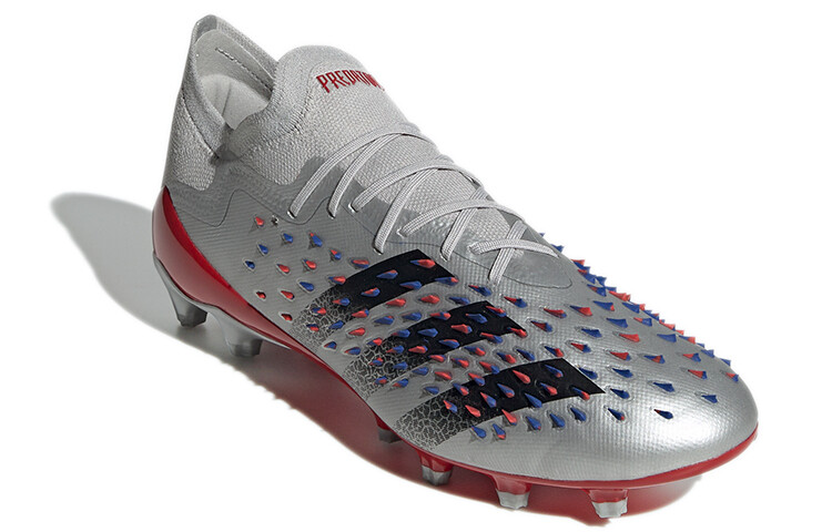 

Adidas Predator Freak .1 L AG Серебристый/Черный/Красный