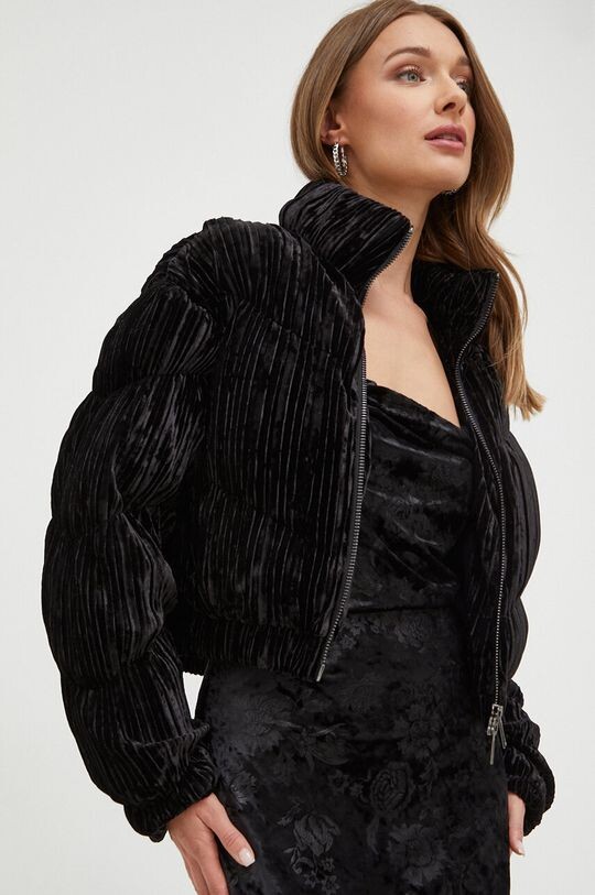 

Куртка Guess, черный