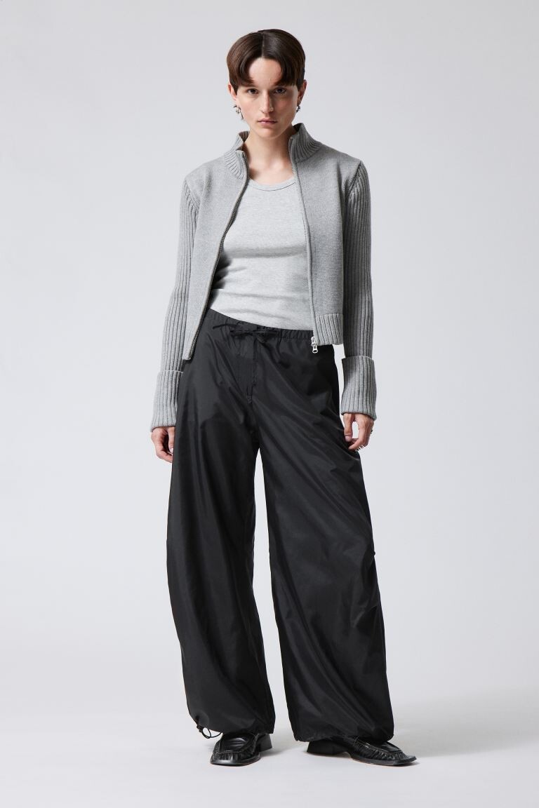 

Брюки-парашюты leish H&M, черный