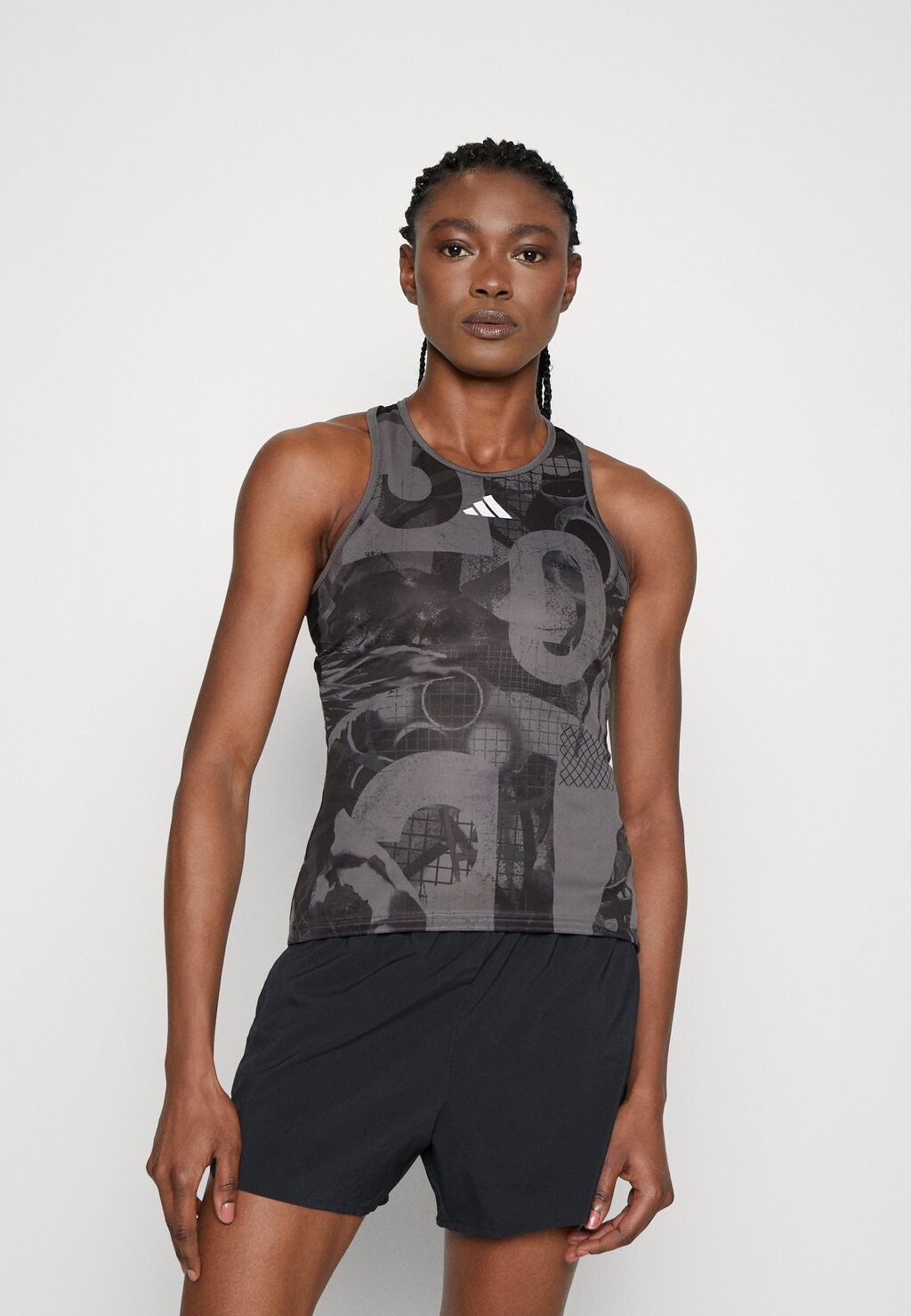 

Топ Adidas