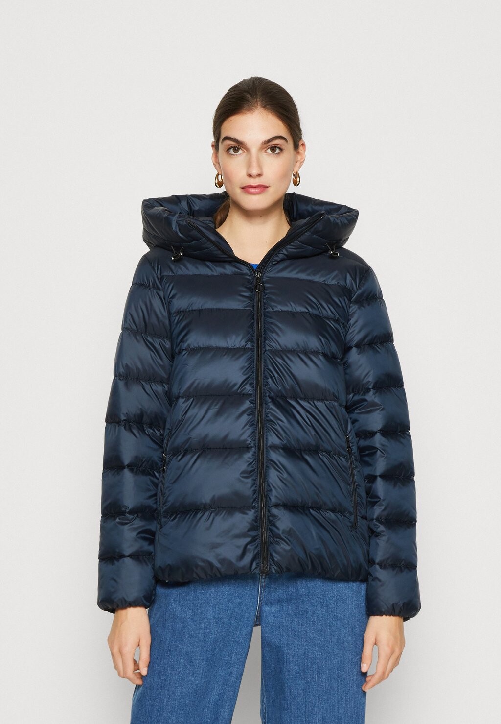 

Зимняя куртка Esprit, Черный