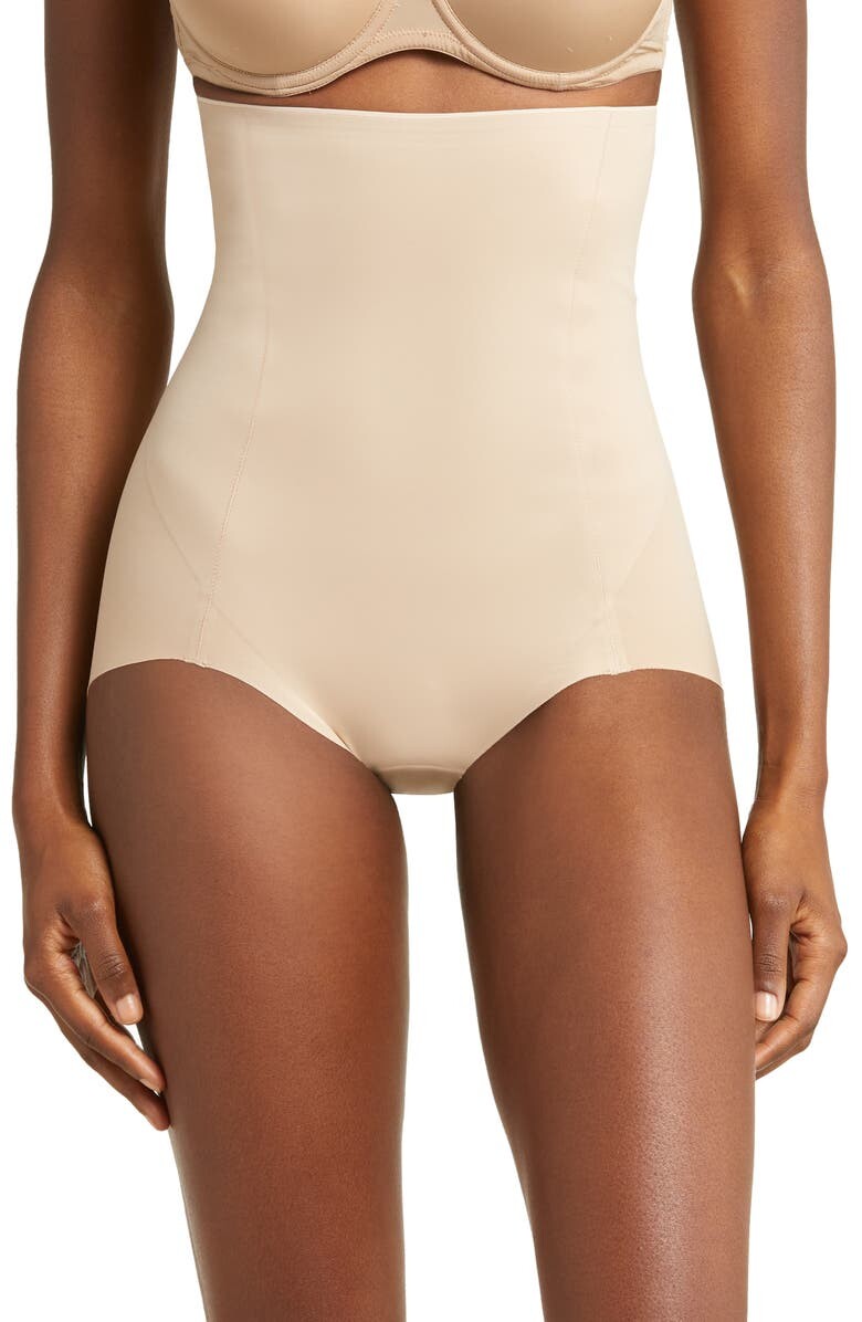 

Базовые моделирующие трусы с высокой талией CHANTELLE LINGERIE