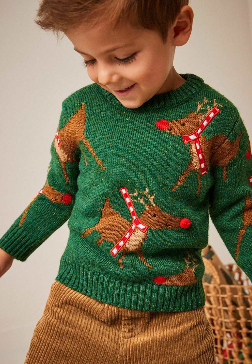 Вязаный свитер CHRISTMAS Next, цвет green reindeer вязаный свитер christmas next цвет ecru snowflake