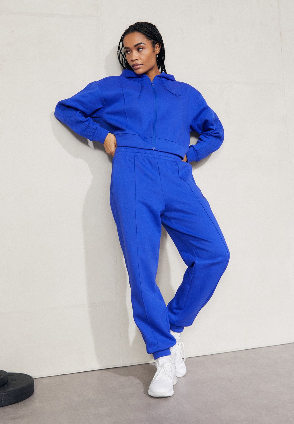 Спортивный костюм Energize Tracksuit adidas Sportswear, цвет semi lucid blue